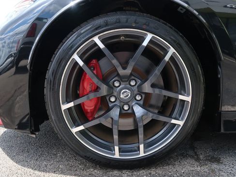 Used 2019 Nissan 370Z NISMO RWD image 42