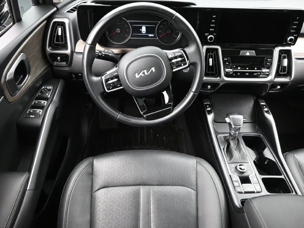 Used 2023 Kia Sorento X-Line EX AWD/4WD image 16