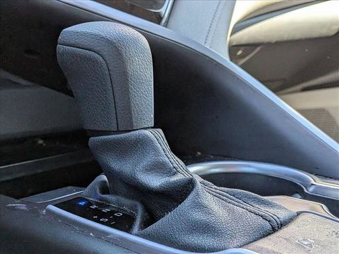 Used 2021 Toyota Camry LE image 13