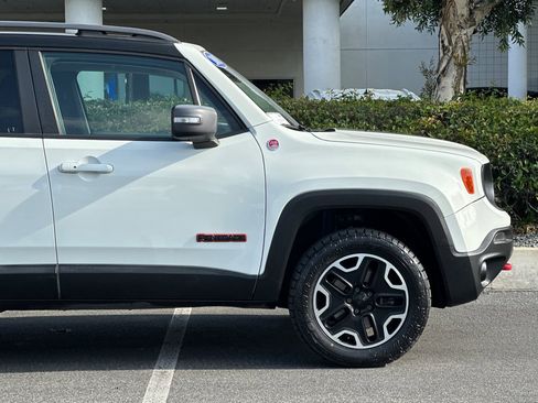 Used 2015 Jeep Renegade Trailhawk w/ Cold Weather Group image 33