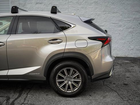 Used 2018 Lexus NX 300h AWD image 11