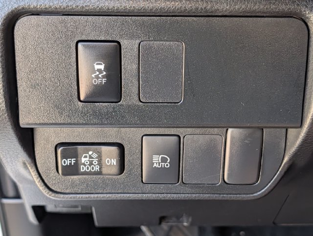 Used 2023 Toyota Tacoma SR w/ SR Convenience Package RWD image 21
