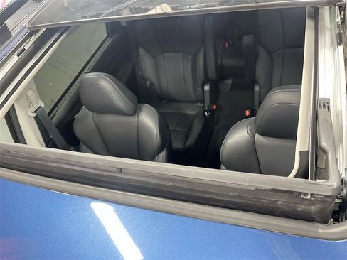 Used 2022 Subaru Ascent Touring w/ Popular Package #2A image 23