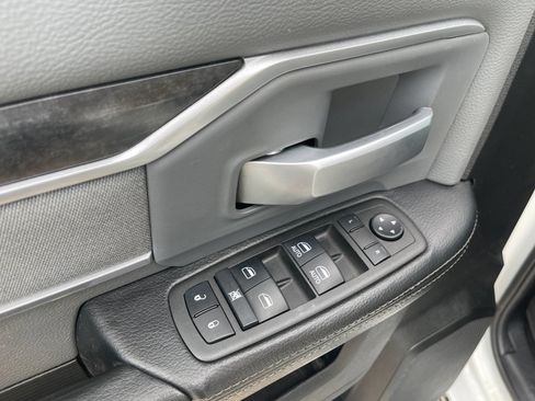 Used 2022 RAM 2500 Big Horn AWD/4WD image 13