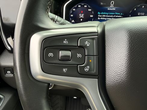 Used 2025 Chevrolet Silverado 1500 LT AWD/4WD image 14