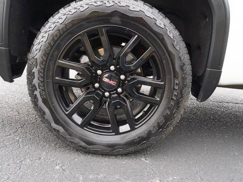 Used 2024 GMC Sierra 1500 Elevation image 46