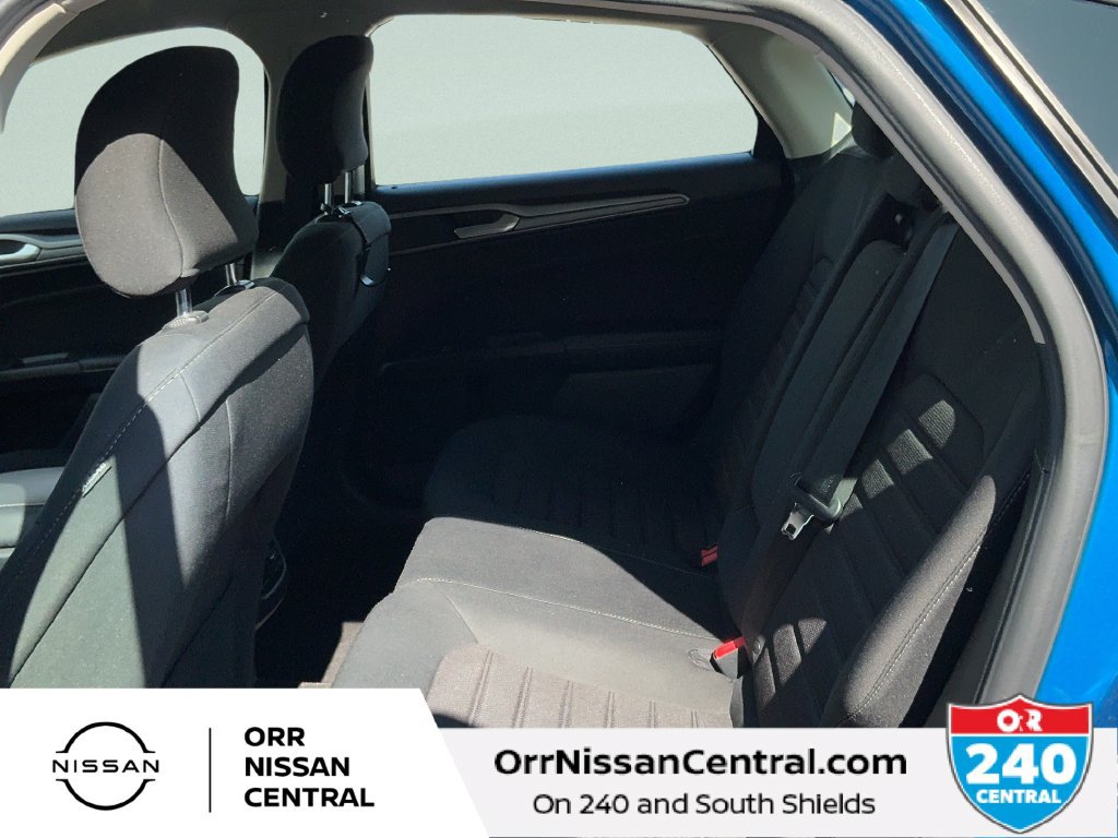 Used 2019 Ford Fusion SE FWD image 13