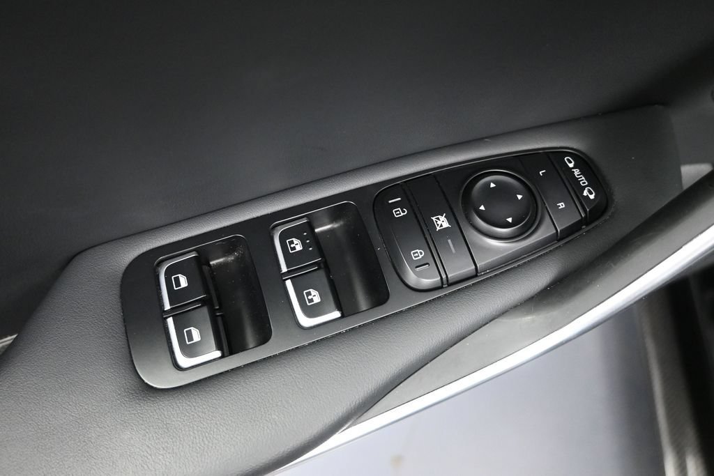 Used 2019 Kia Stinger GT1 AWD/4WD image 10