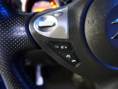 Used 2009 Nissan 370Z Touring w/ Sport Pkg image 23