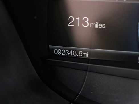 Used 2018 Ford Fusion SE w/ Fusion SE Technology Package image 18