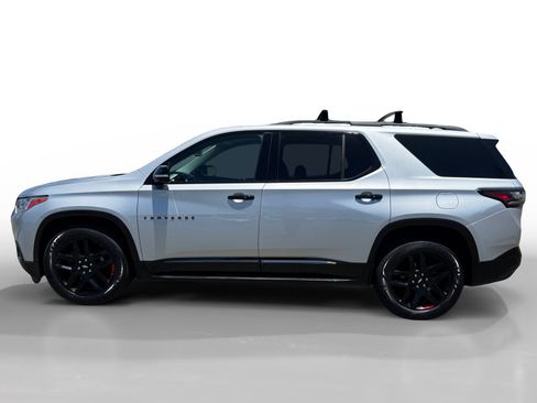 Used 2020 Chevrolet Traverse Premier w/ Redline Edition AWD/4WD image 2