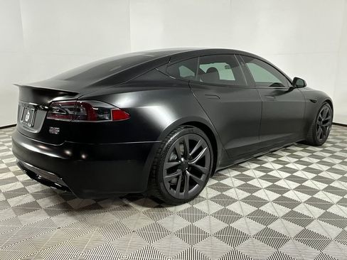 Used 2022 Tesla Model S Plaid image 4