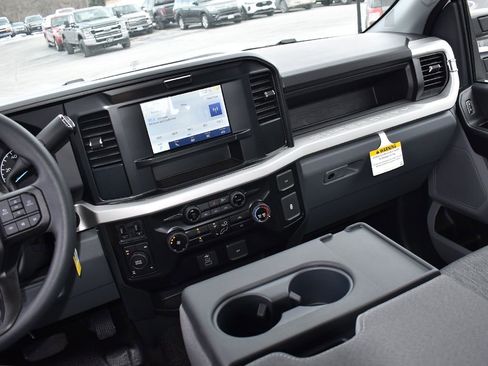 New 2026 Ford F250 XL w/ XL Chrome Package image 17