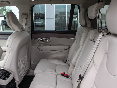 New 2026 Volvo XC90 T8 Ultra w/ Protection Package Premier AWD/4WD image 21