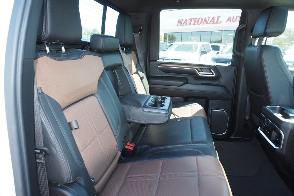 Used 2024 Chevrolet Silverado 3500 High Country w/ High Country Premium Package AWD/4WD image 20
