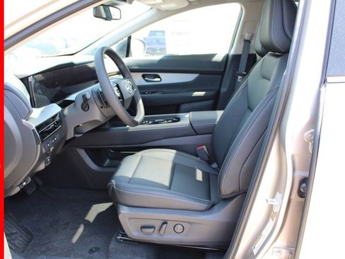 New 2025 Nissan Murano SL image 8