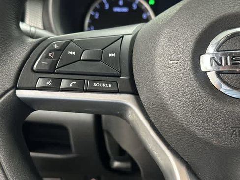 Used 2019 Nissan Kicks S FWD image 16