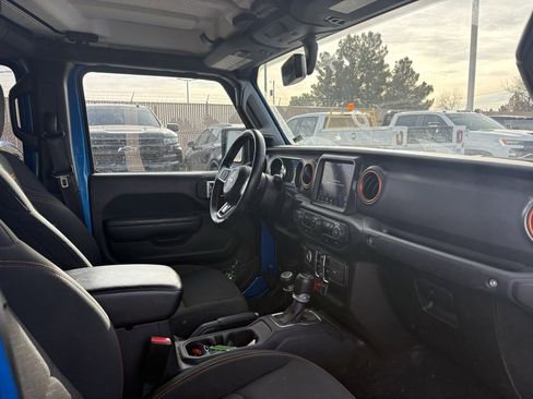 Used 2023 Jeep Gladiator Mojave w/ LED Lighting Group image 9