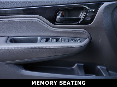 Used 2018 Honda Odyssey Elite image 17
