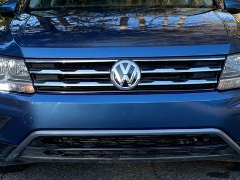 Used 2018 Volkswagen Tiguan SE image 10