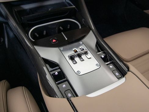 Certified 2025 Ferrari Purosangue AWD/4WD image 15