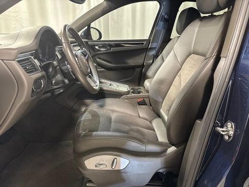 Used 2017 Porsche Macan S AWD/4WD image 3