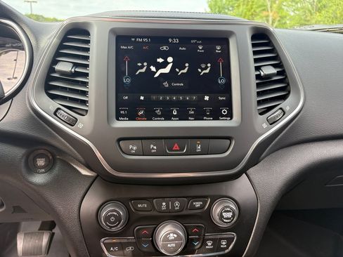 Used 2023 Jeep Cherokee Altitude Lux w/ Lux Elite Package AWD/4WD image 22