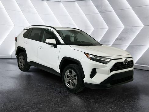 Used 2024 Toyota RAV4 XLE FWD image 1