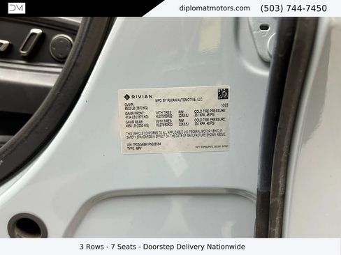 Used 2023 Rivian R1S Adventure image 48