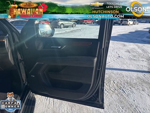 Used 2025 GMC Yukon XL Denali image 54