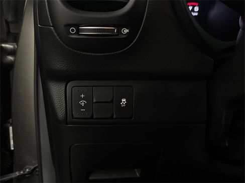 Used 2019 Kia Soul image 11