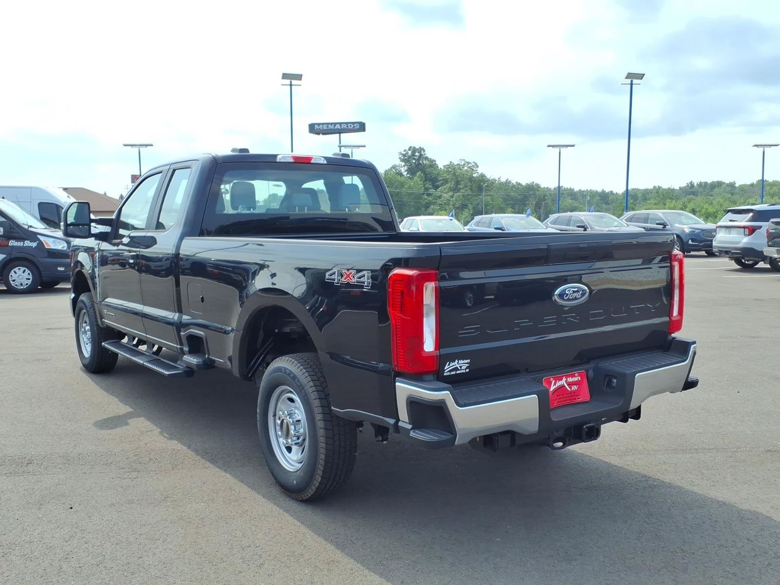 New 2025 Ford F250 XL w/ XL Chrome Package AWD/4WD image 2