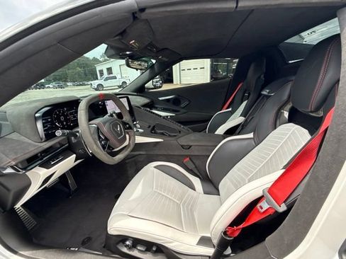 Used 2023 Chevrolet Corvette Stingray Premium Conv w/ Z51 Performance Package RWD image 20