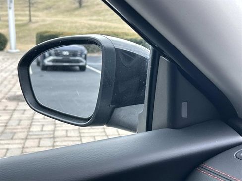 Used 2025 Nissan Sentra SR w/ SR Premium Package image 22