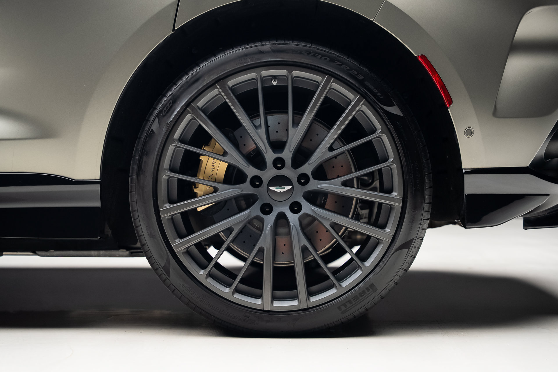 Used 2023 Aston Martin DBX 707 AWD/4WD image 21