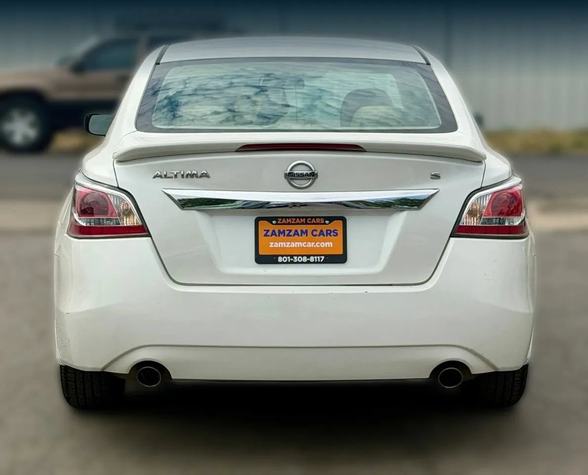 Used 2015 Nissan Altima 2.5 S w/ Sport Value Package FWD image 9