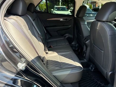 Used 2022 Buick Envision Avenir w/ Premium Seat Package AWD/4WD image 22