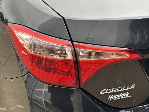 Used 2017 Toyota Corolla LE FWD image 11