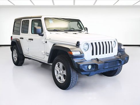 Used 2020 Jeep Wrangler Unlimited Sport S image 3