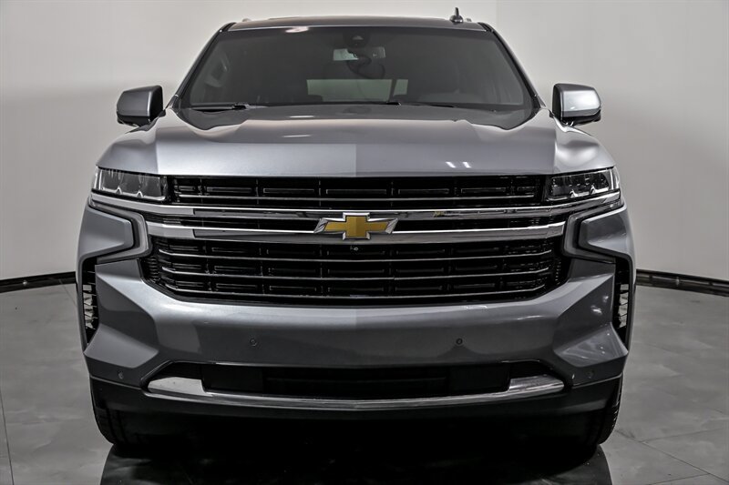 Used 2021 Chevrolet Suburban LT w/ LT Signature Package AWD/4WD image 4