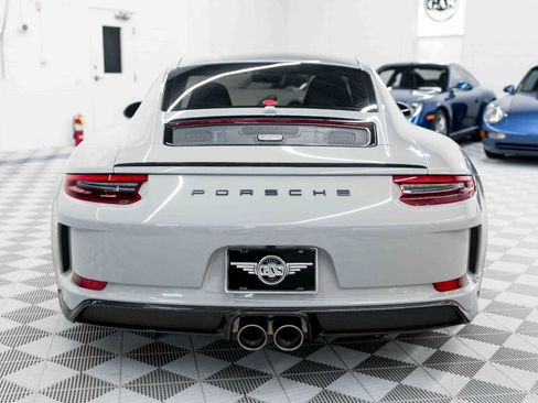 Used 2018 Porsche 911 GT3 RWD image 8