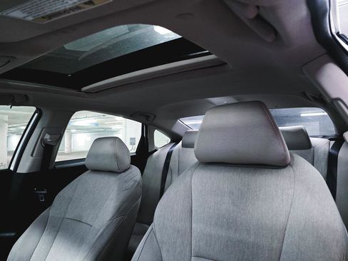 Used 2023 Honda Accord EX image 17