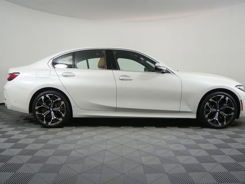 Used 2025 BMW 330i Sedan RWD image 2