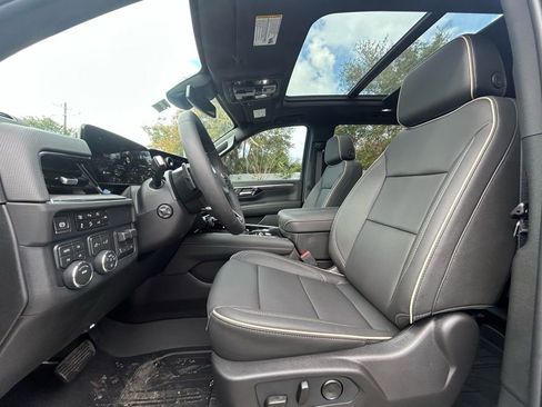 New 2026 Chevrolet Suburban Premier w/ Sun And Tow Package AWD/4WD image 14