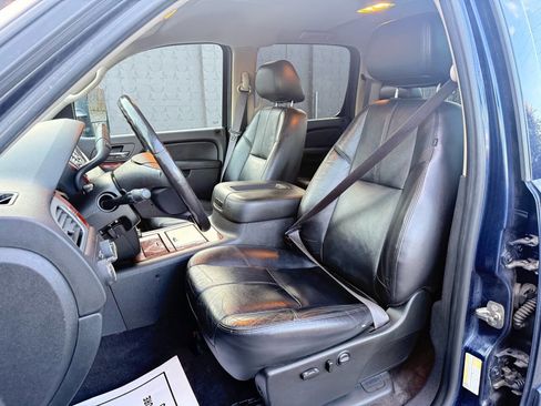 Used 2011 Chevrolet Silverado 2500 LTZ w/ LTZ Plus Package AWD/4WD image 45