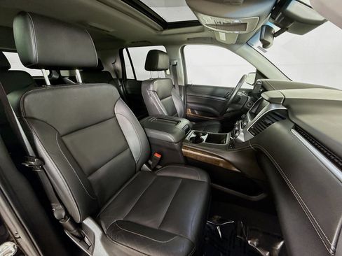 Used 2020 Chevrolet Tahoe LT w/ RST Edition AWD/4WD image 27