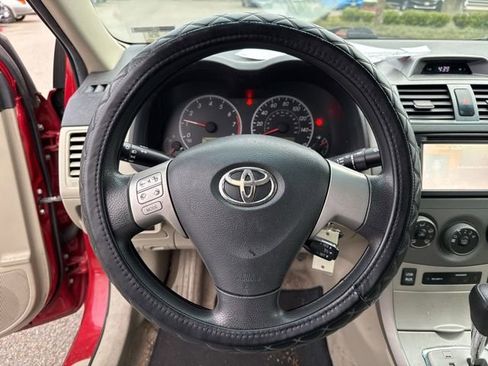 Used 2013 Toyota Corolla LE image 15