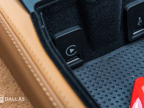 Used 2023 Ferrari 812 GTS Base image 35