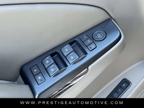 Used 2019 GMC Yukon SLT w/ Open Road Package image 18