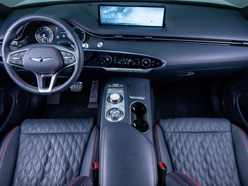 Used 2025 Genesis GV70 3.5T Sport w/ Sport Advanced Package image 16